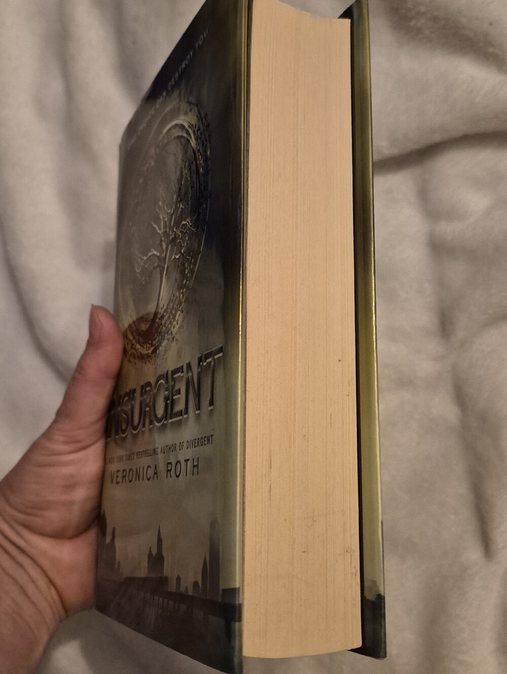 Insurgent By Veronica Roth Hardback Book - Picture 6 of 6